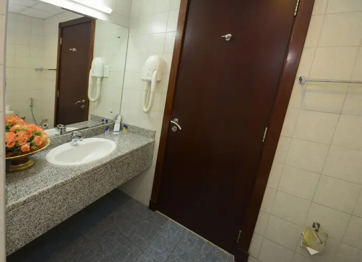 Дубай: Parkside Suites Hotel Apartment