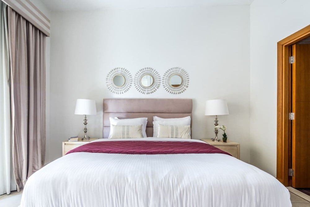 Дубай: Refined 2BR Luxury Apartment at Palm Jumeirah