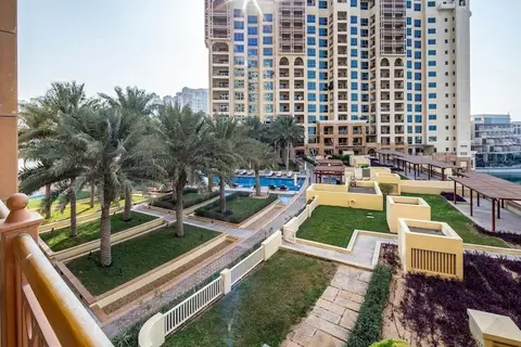 Refined 2BR Luxury Apartment at Palm Jumeirah — фото 1