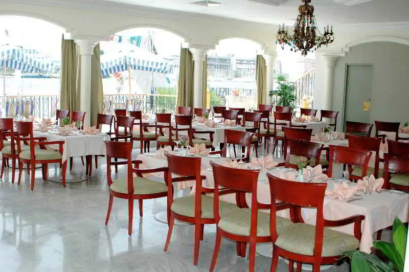 Асуан: Obelisk Nile Hotel