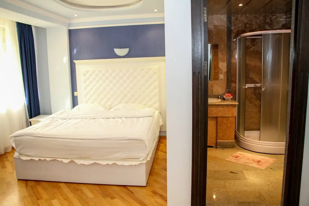 Капан: Inn Grand House