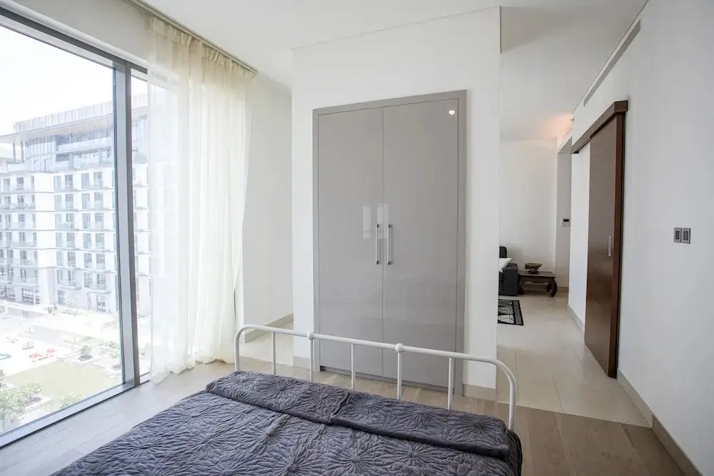 Дубай: Luxury Studio Apartment at Sobha Hartland