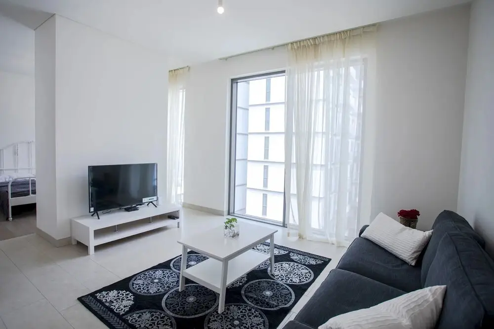 Дубай: Luxury Studio Apartment at Sobha Hartland