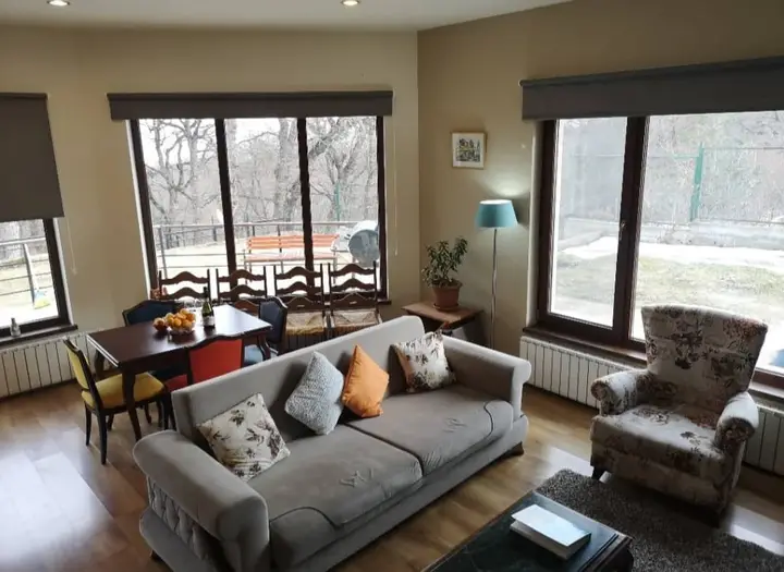 Тбилиси: Private house Summer Cottage