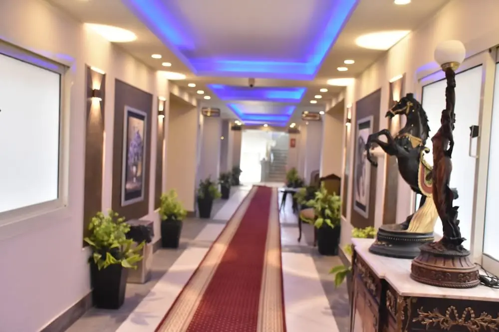 Каир: Jewel El Nasr Hotel & Club