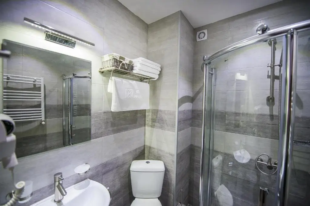 Тбилиси: Hotel Tbilisi Inn Mimino