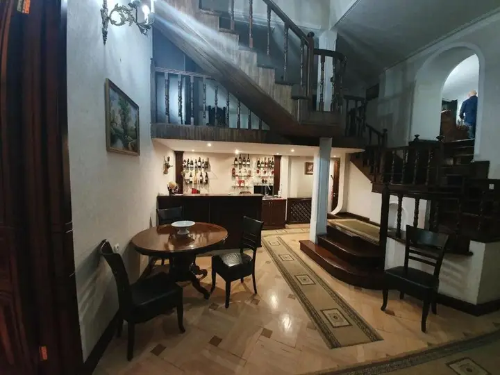 Тбилиси: Royal Apartment In The Center Of Tbilisi On Rustaveli Avenue