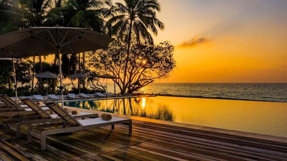 Манду: Курортный Отель Fiyavalhu Resort Maldives