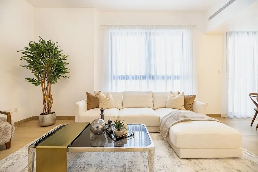 Дубай: Spacious 2BR La Cote B3 Port De La Mer