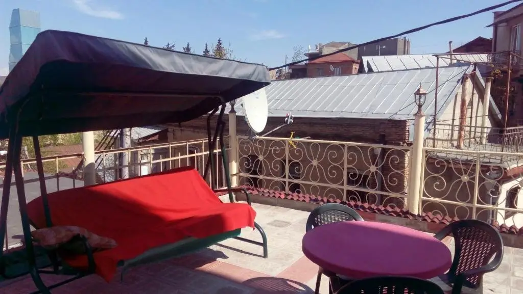 Тбилиси: Dadu's Apartment