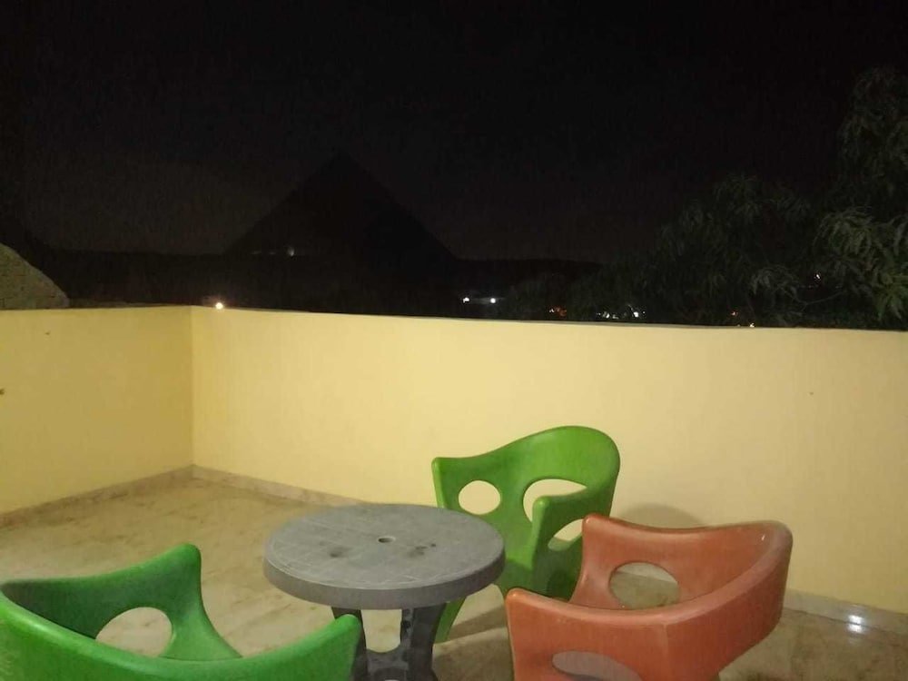 Гиза: Pyramids view apartment 3bedrooms
