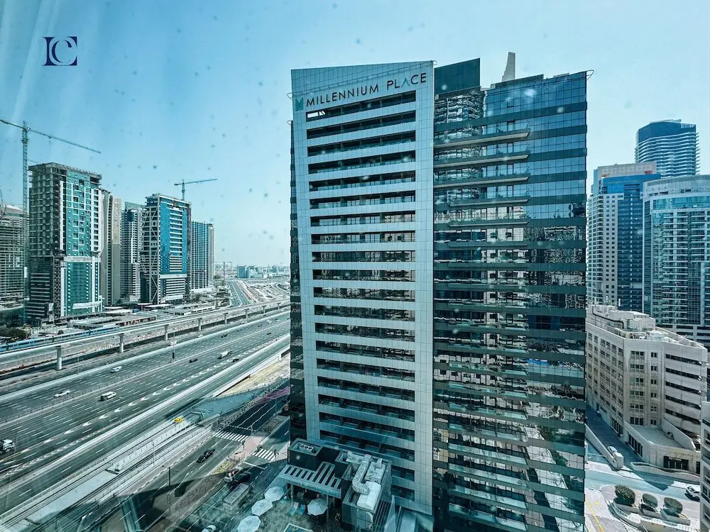 Дубай: KTH - Modern 1BR apartment Dubai Marina