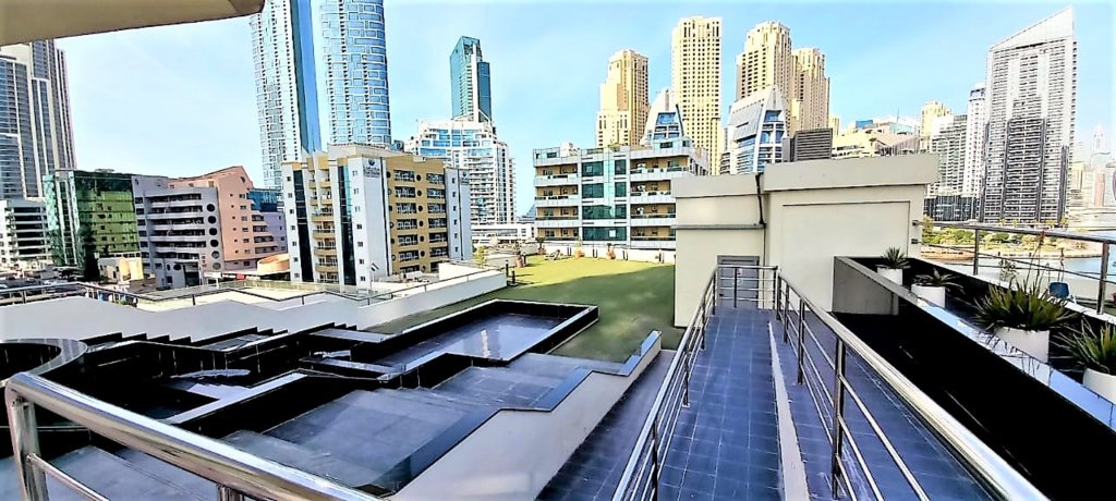 Gorgeous 1 bedroom with balcony in Dubai Marina — фото 1