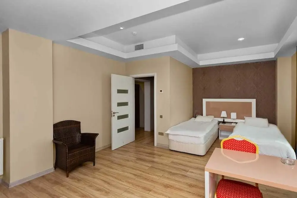 Diplomat Suites — фото 1