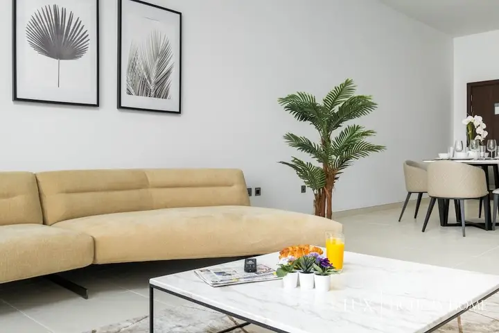 Дубай: Azure Residence by LUX Holiday Home