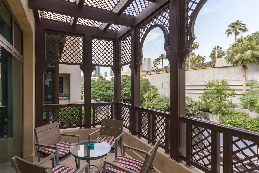 Дубай: Burj Khalifa Community by Maison Privee