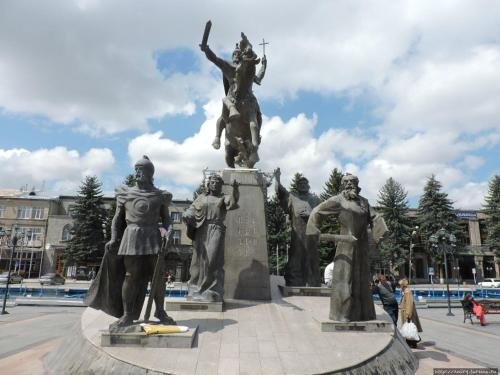 Гюмри: Sayat-Nova 2
