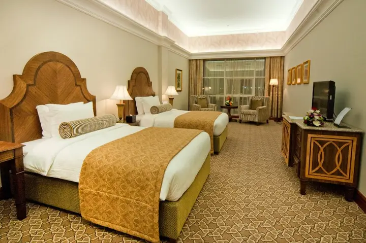 Эль-Айн: Ayla Hotel