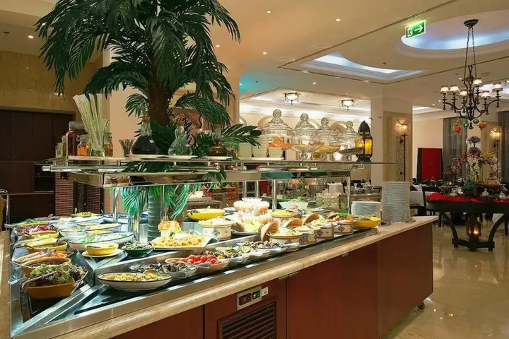 Эль-Айн: Ayla Hotel
