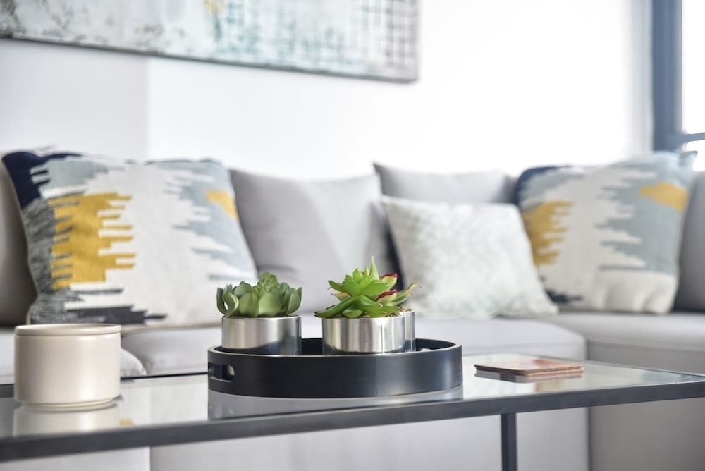 Дубай: Scandinavian Living in This Modern 2BR in Jlt!