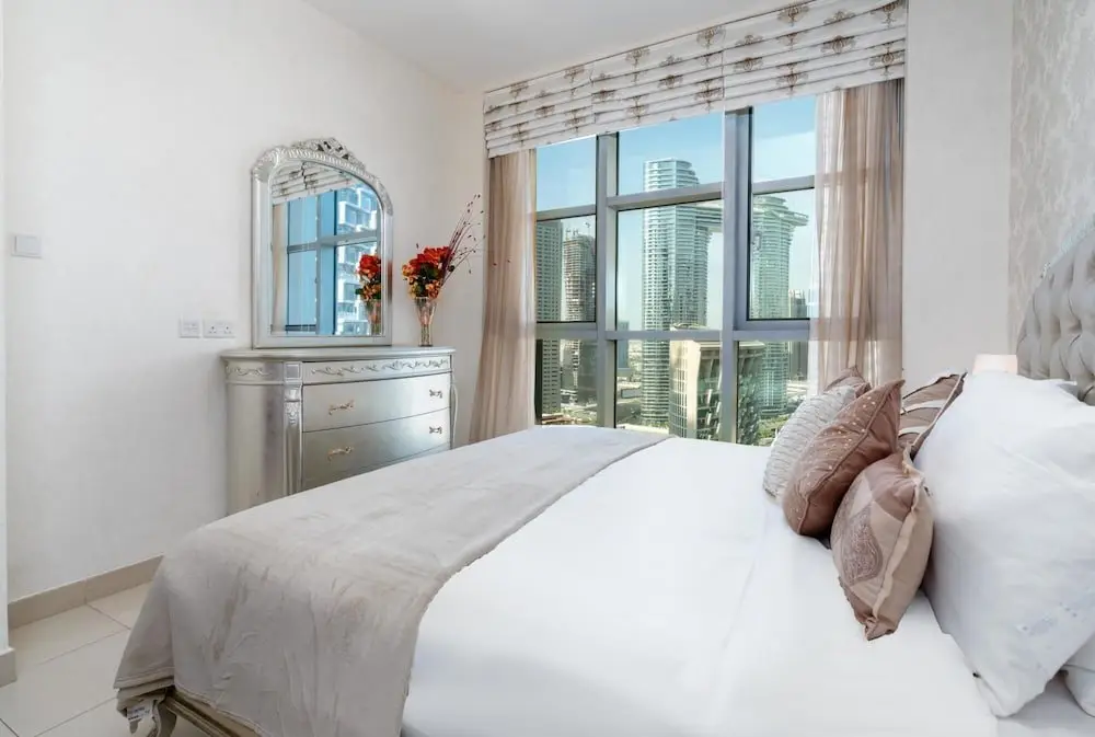 Дубай: 1BR Apt Top Floor Burj Sea Views Downtown