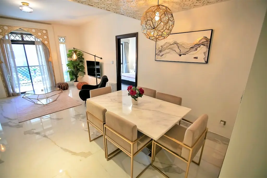 Дубай: Amazing 2 bedroom with terrace  Downtown Dubai
