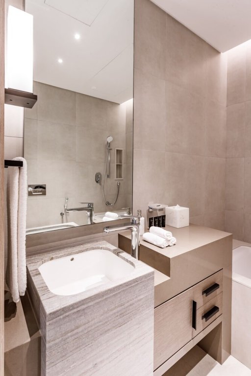 Дубай: 2 BR Apartment The Address JBR