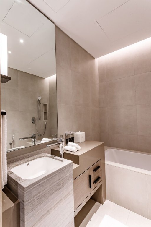 Дубай: 2 BR Apartment The Address JBR