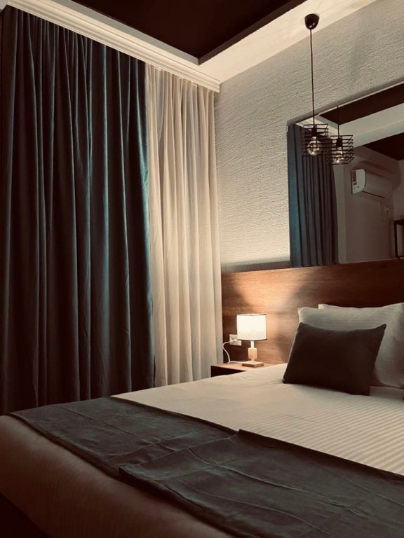 Кутаиси: Hill Hotel