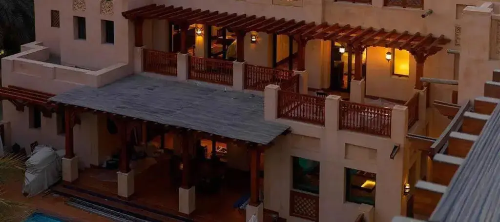 Дубай: Jumeirah Malakiya Villas