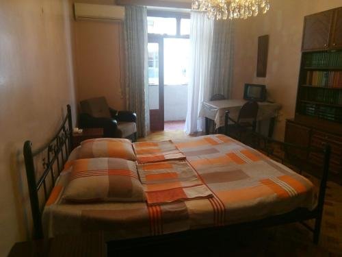 Батуми: Nani's Homestay