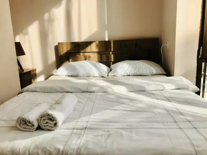 Тбилиси: My flat near METEKHI
