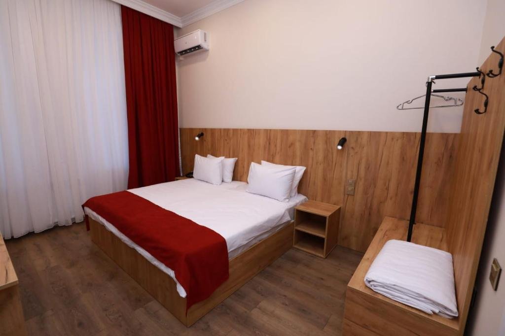 Баку: Malakan Hotel