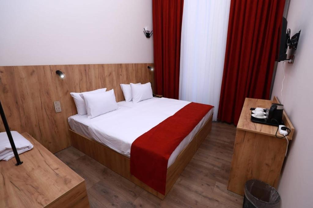Баку: Malakan Hotel
