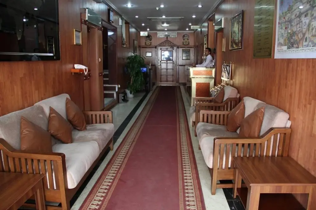 Дубай: Middle East Hotel