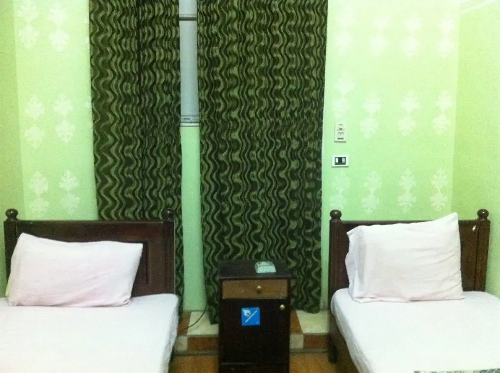 Каир: The Emerald Hotel