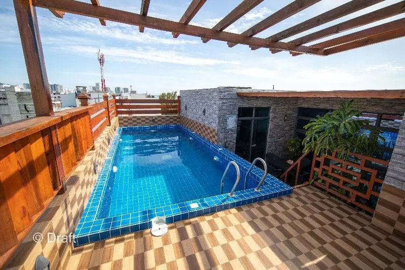 Северный атолл Мале: Отель White Beach Holiday