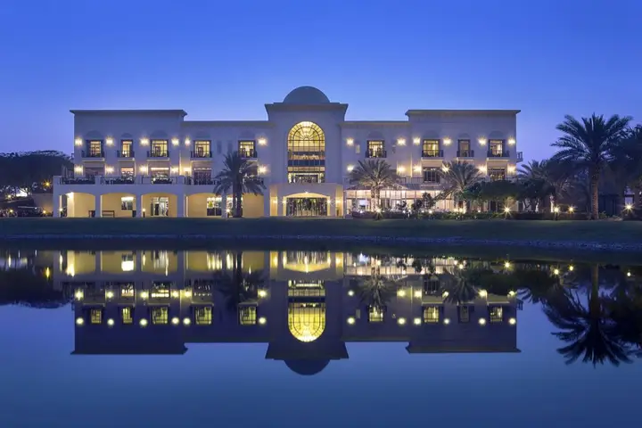 Дубай: Address Montgomerie