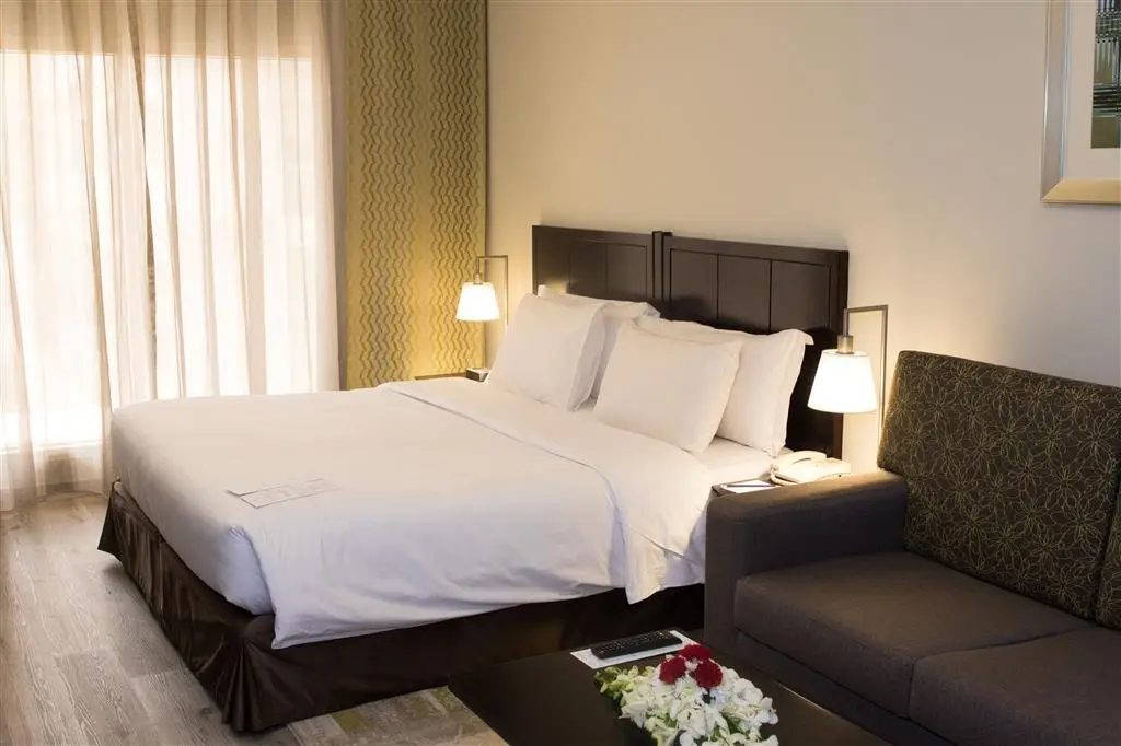 Дубай: Savoy Crest Hotel Apartments