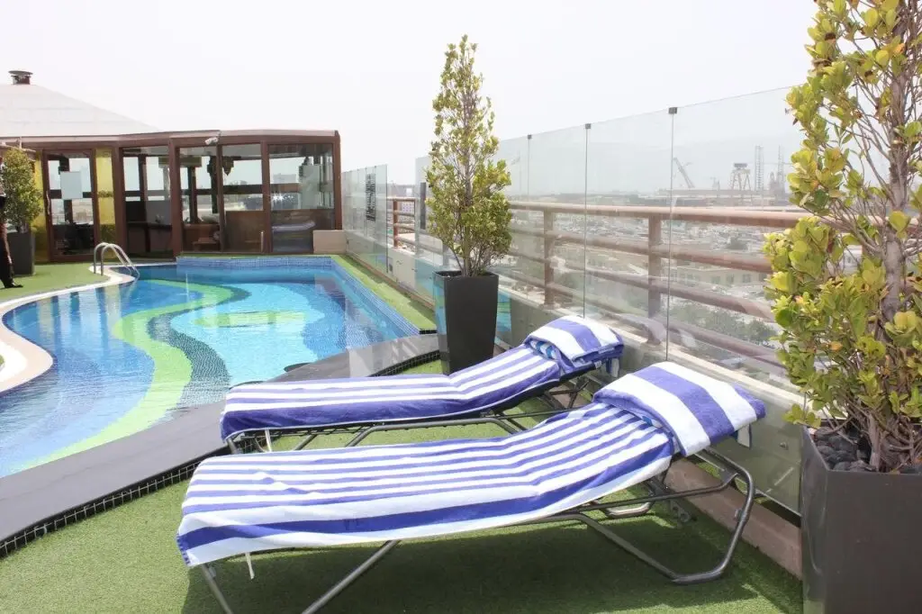 Дубай: Отель Sea View Hotel