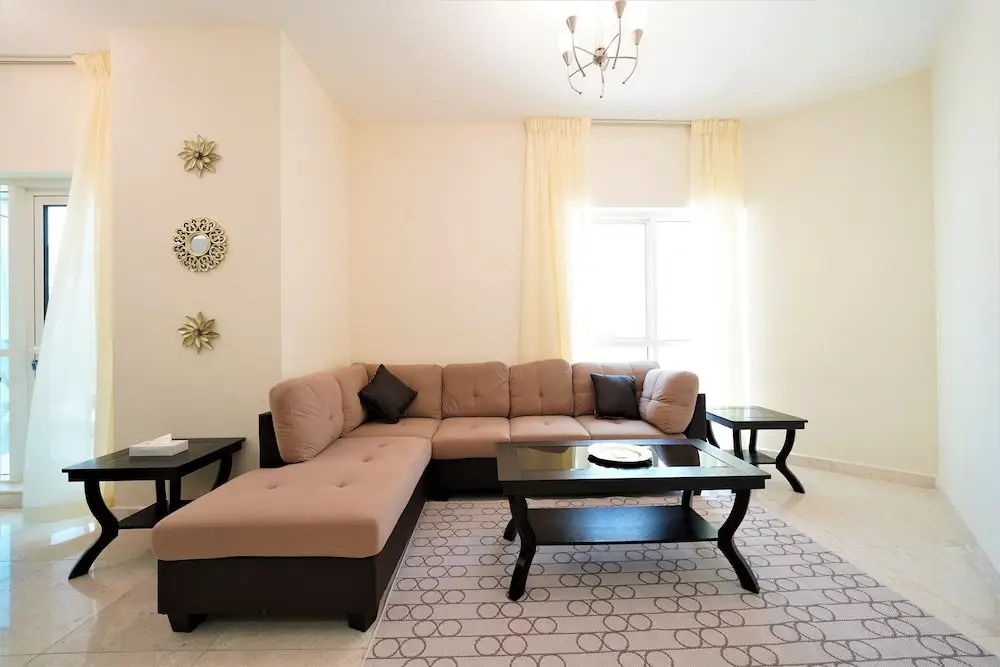 Дубай: Amazing Stay with balcony in Business Bay