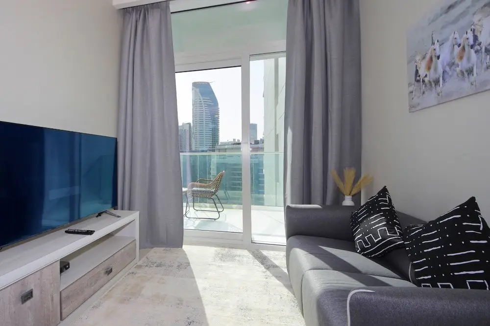 Дубай: 1 Bedroom Apartment in Reva Residences