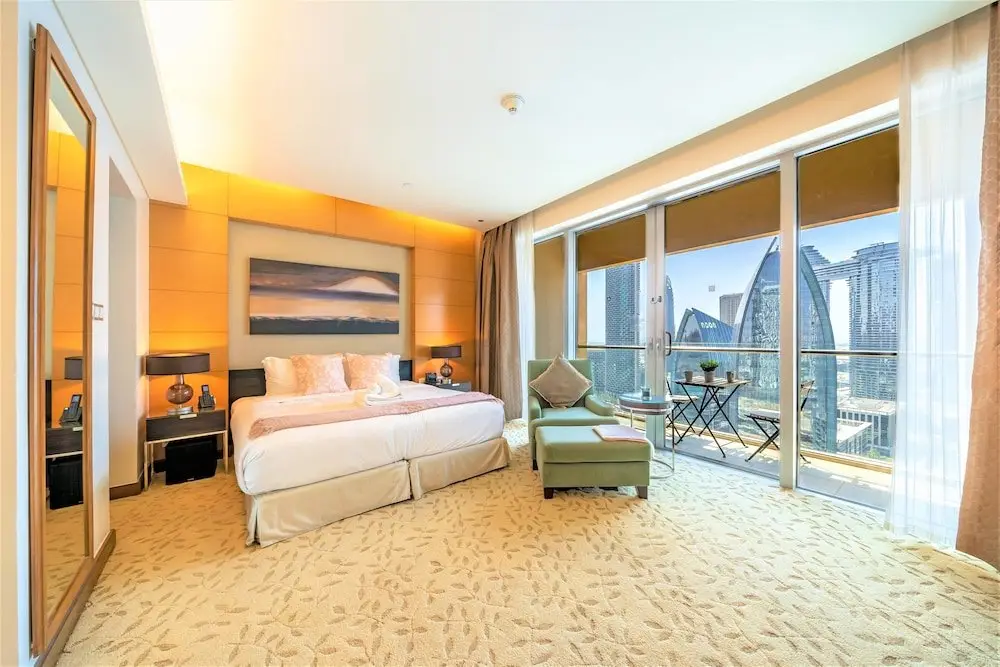 Дубай: Address Dubai mall Balcony Burj view