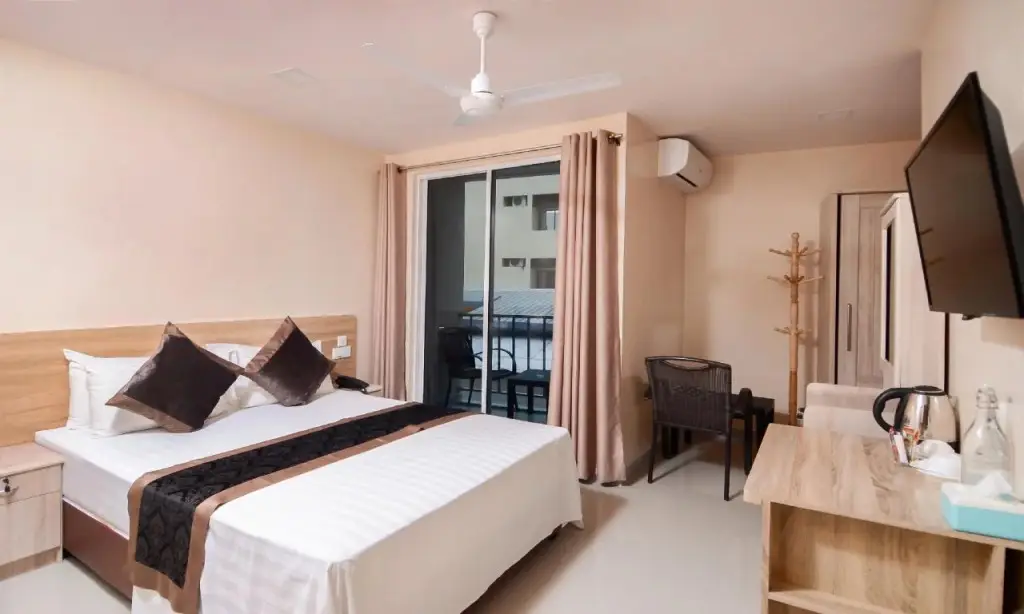 Маафуши (Атолл Каафу): Triton Beach Hotel & Spa