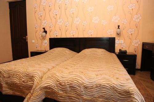 Самтредия: Hotel Obola