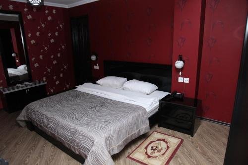 Самтредия: Hotel Obola
