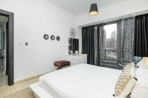 Дубай: Luton Vacation Homes - Silverene Tower Dubai Marina