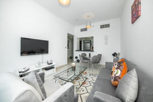 Дубай: Luton Vacation Homes - Silverene Tower Dubai Marina