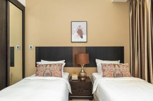 Дубай: Luton Vacation Homes - Silverene Tower Dubai Marina