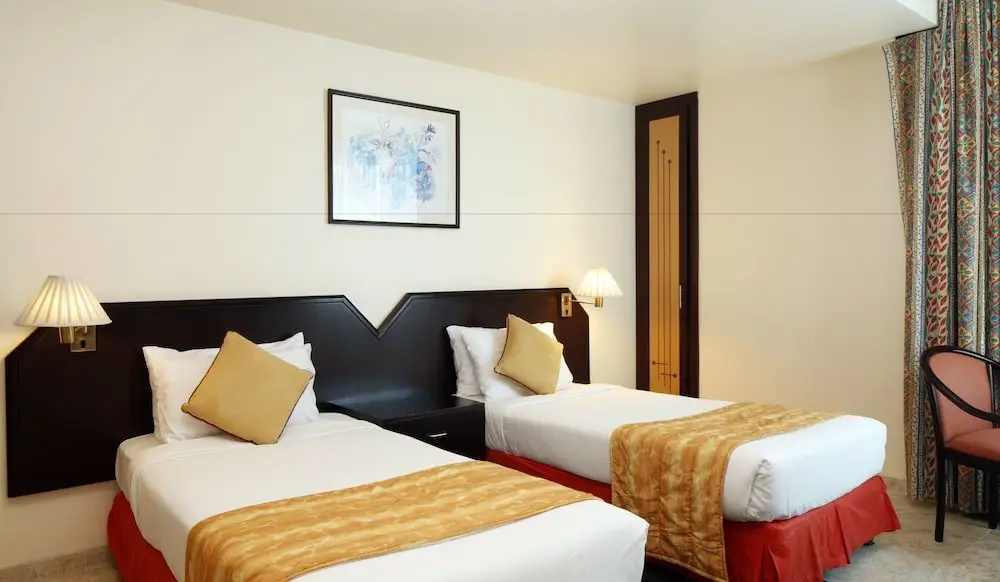 Дубай: Avari Al Barsha Apartment Hotel